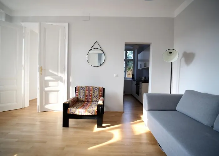 Classic, Modern & Sunny. 7min To Vienna's Center! Apartamento Viena